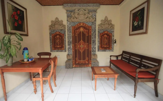Liang House and Hostel
