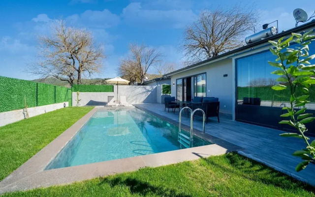 1 Bedroom Private Honeymoon Villa
