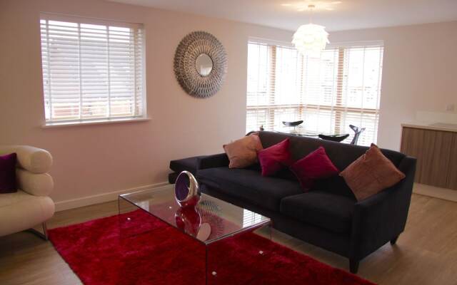 Lux Living Apartments - Florian House