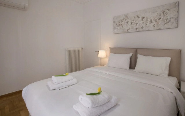 Roomy & Comfortable Apt Near Acropolis by GHH