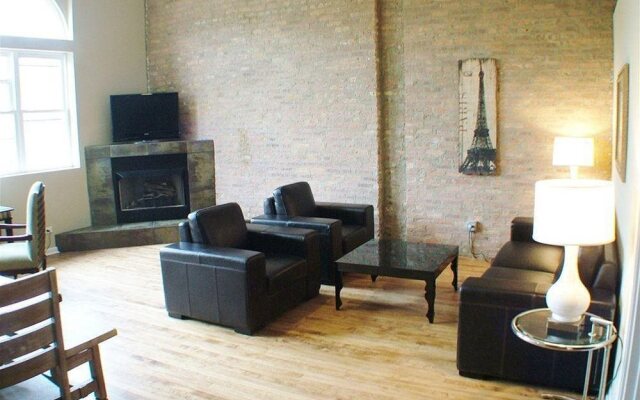 Wicker Park Bathhouse Apartments