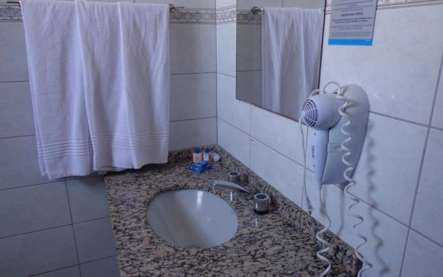 Foz Presidente Economic Hotel