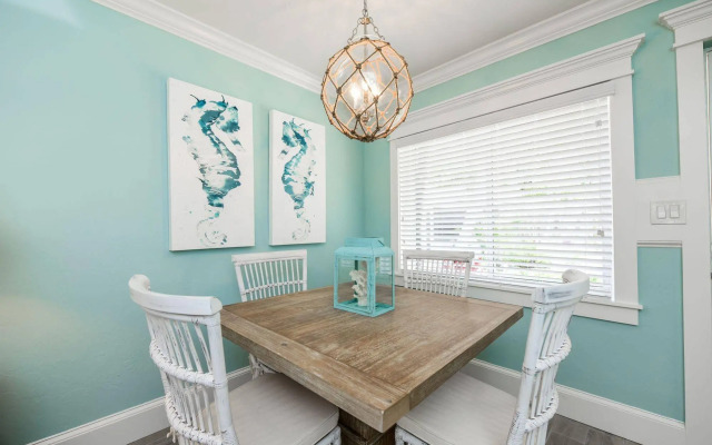 Tropical Breeze Resort