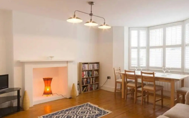 Host Stay Victoria Gardens