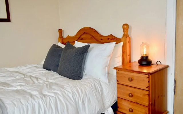 Charismatic 3 Bedroom Flat With Harry Potter Themes