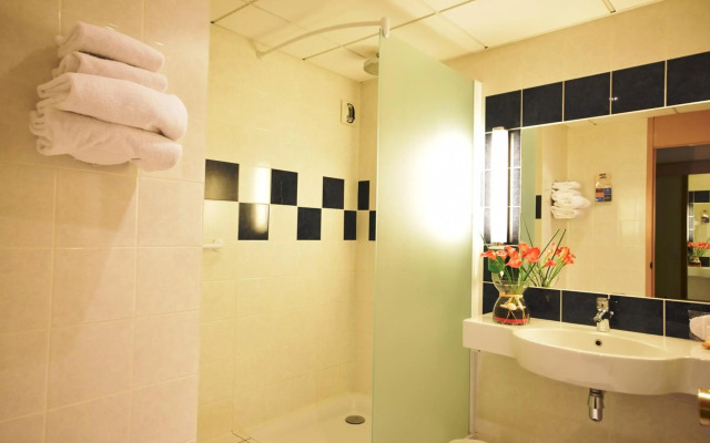 Kyriad Prestige Bordeaux Ouest Mérignac