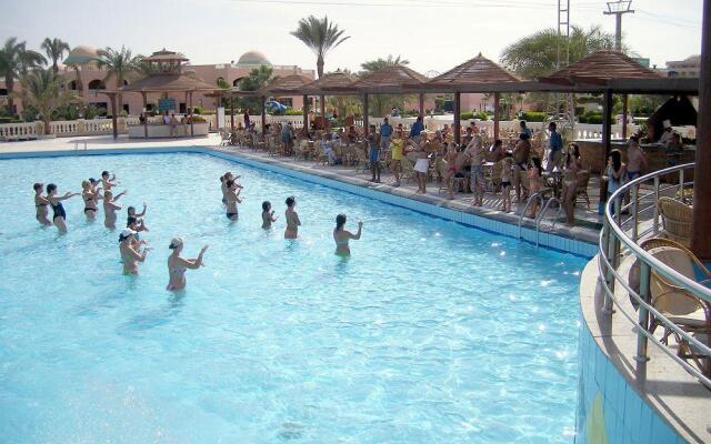 Golden 5 Almas Palace Resort