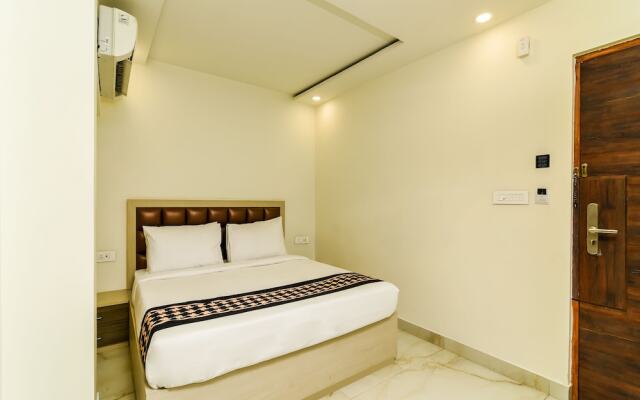 OYO 9384 Hotel Ashirwad