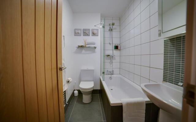 Cs Serviced Apartments