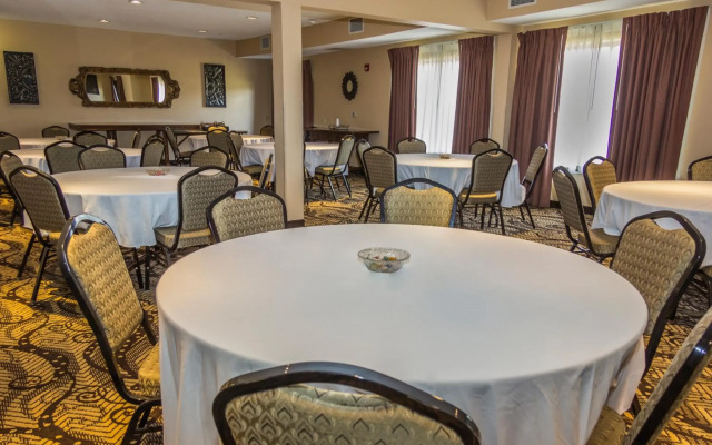 MCM Elegante Lodge & Suites Ruidoso