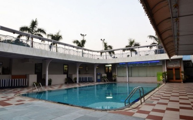 Dee Marks Hotel and Resorts