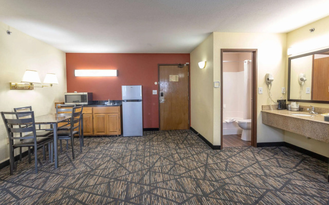Super 8 by Wyndham Big Rapids