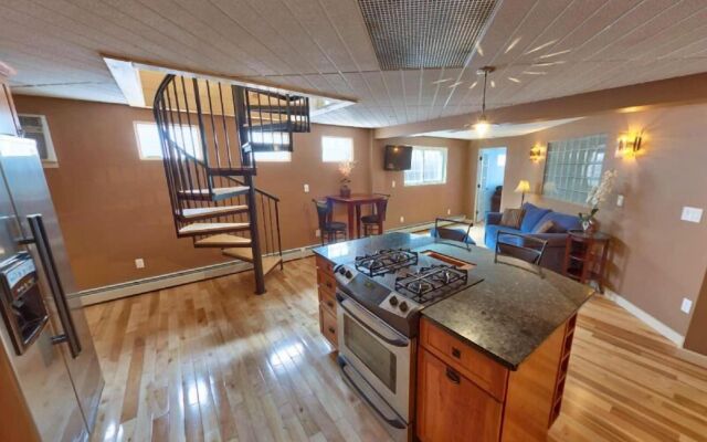 Sands by the Sea Motel