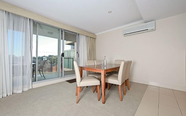 Accommodate Canberra - The Avenue
