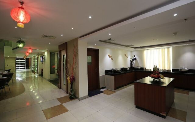 Hotel Hyphen Noida