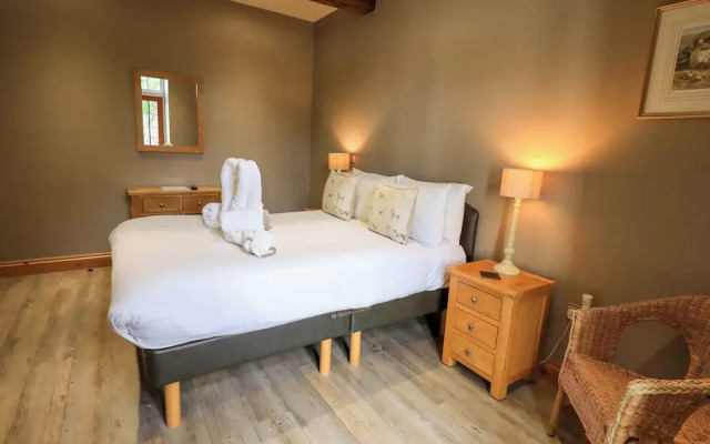 Abbots Reading Mews 2