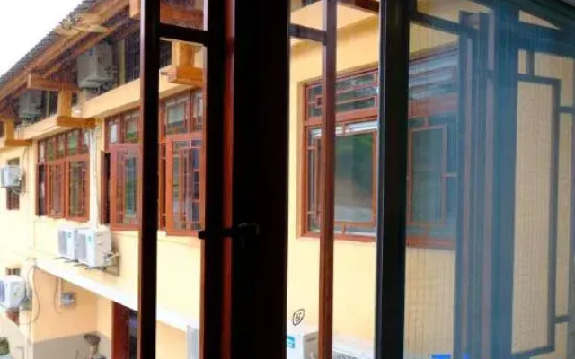 Shaoshan Yangwan Sea of Flowers Homestay