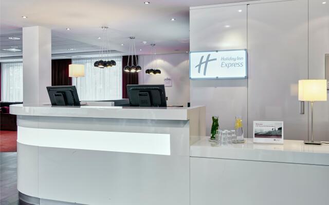 Holiday Inn Express Amsterdam - Schiphol, an IHG Hotel