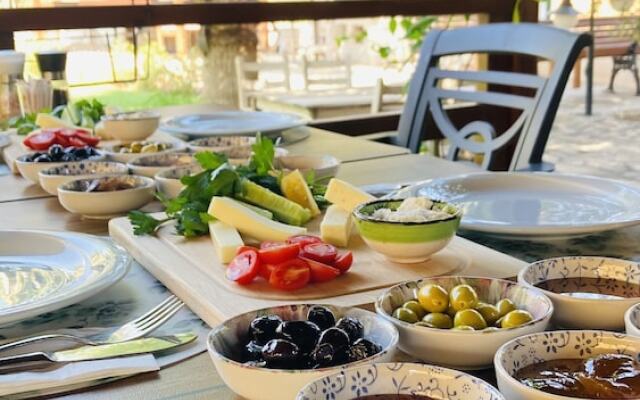 Bybassios Hotel
