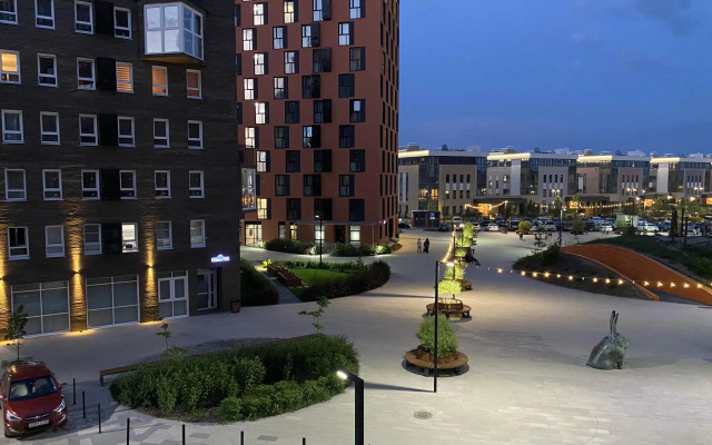 Moon72 on Sergei Dzhanbrovsky street 4k1