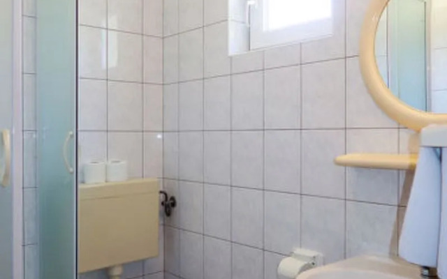 Apartment Dora Spiez 39648