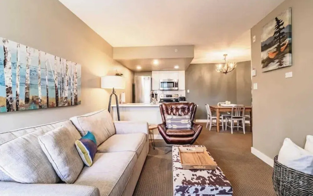 Large Spacious one Bedroom Suite - 506