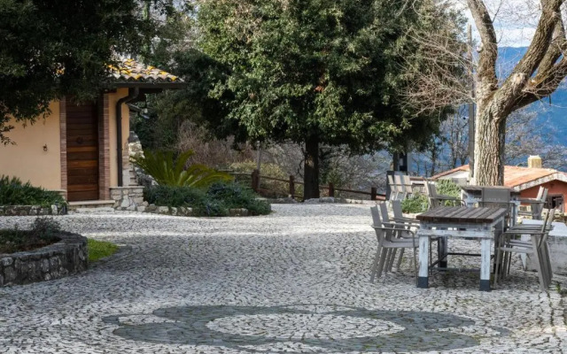 Agriturismo La Cerra