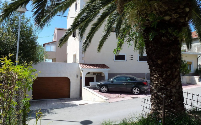 Matic Apartments