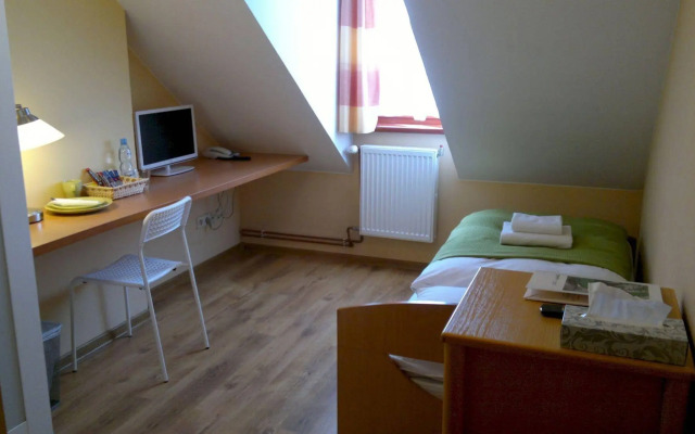 WenderEDU Business Center
