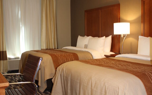 Comfort Inn & Suites Edmonton International Airport