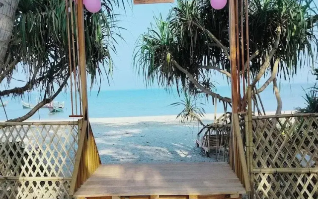 Aroma Beach Resort Saintmartin