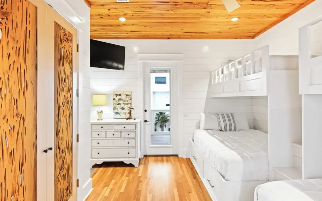 12 Periwinkle Ln - Beach Blessings