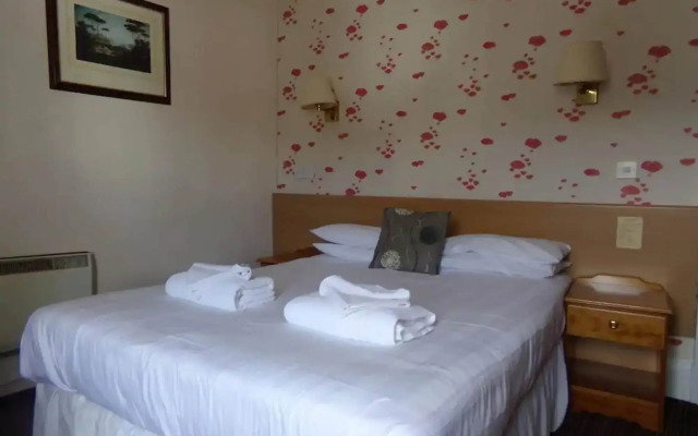 Caledonian Hotel