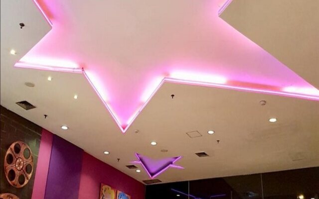 Fame Hotel Gading Serpong