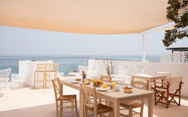 Sea Breeze Hotel