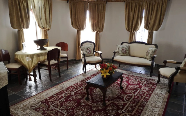 Excalibur Boutique Hotel