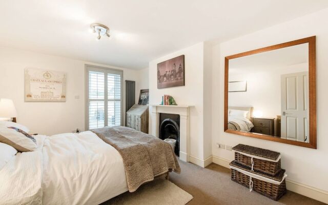 Stylish Brixton 1 Bedroom Flat With Terrace