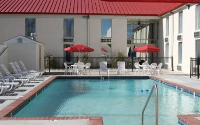 Sooner Legends Inn and Suites