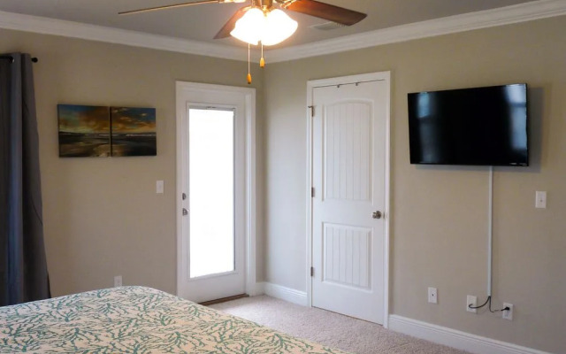 Southern Charm by RedAwning