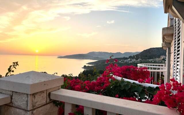Villa Bouganvillea - sea View & Garden - A4 Premium