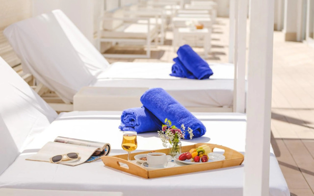 Welikehotel Triton Beach