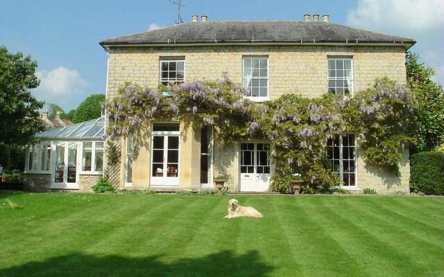 Weston Lawn