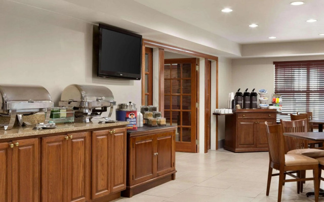Country Inn & Suites by Radisson, Kingsland, GA