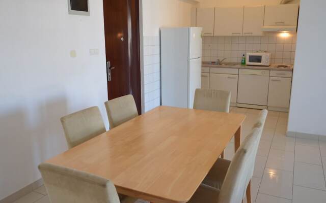 Apartments Pirovcanka