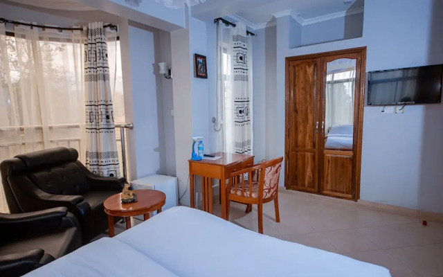Venice Hotel