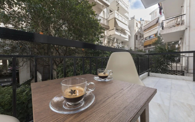 Stylish and Modern Apartment in the Heart of Athens
