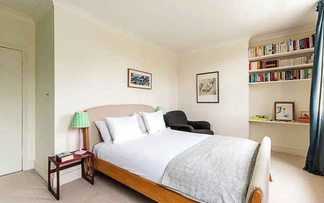 Charming Kentish Town Flat