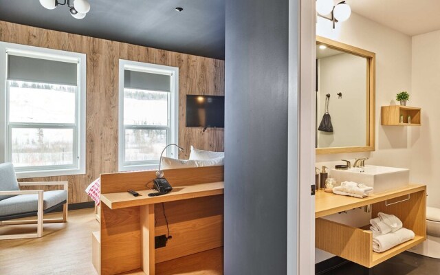 Raven Inn Whitehorse