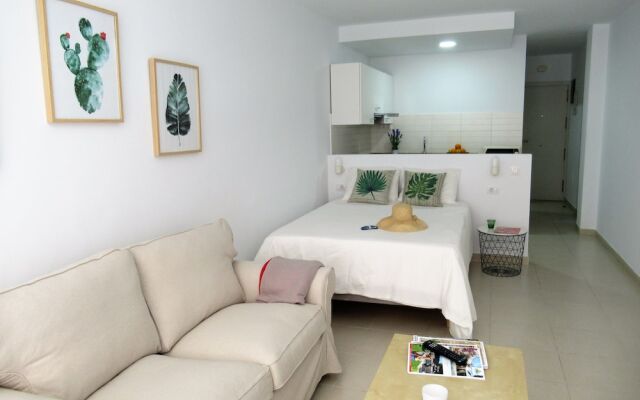 Apartamento Canteras vista mar lateral