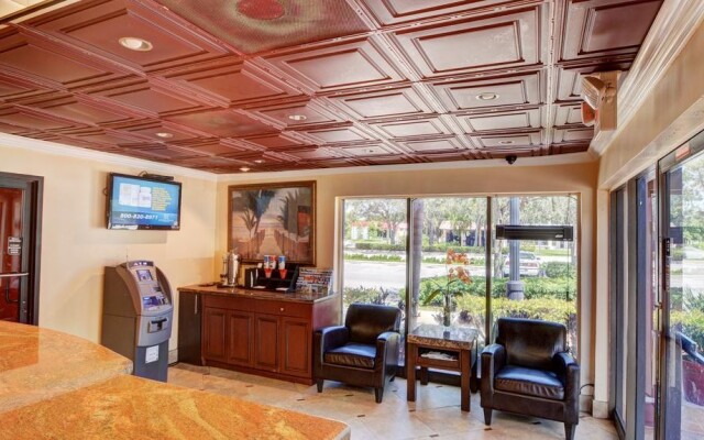 Plantation Inn Hotel & Lounge